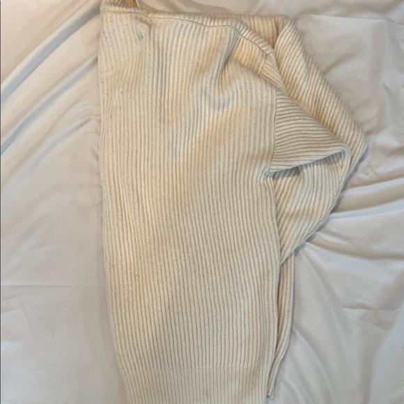 Eddie Bauer Men's Cream Button-Collar Sweater - Picture 7 of 7